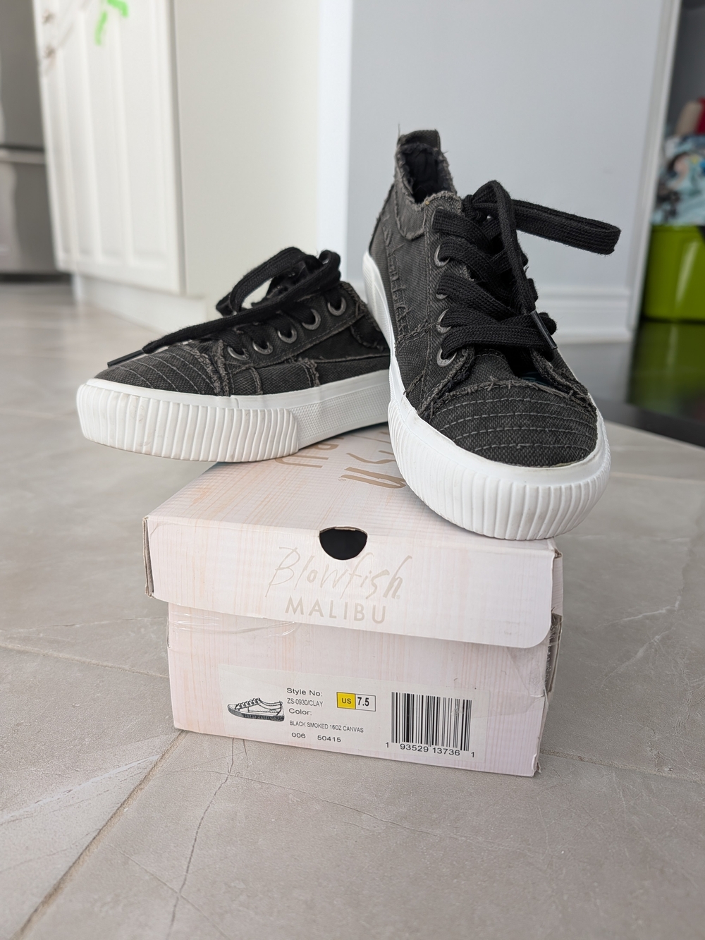 2/$50 Blowfish Malibu Black Canvas Sneakers – 7.5